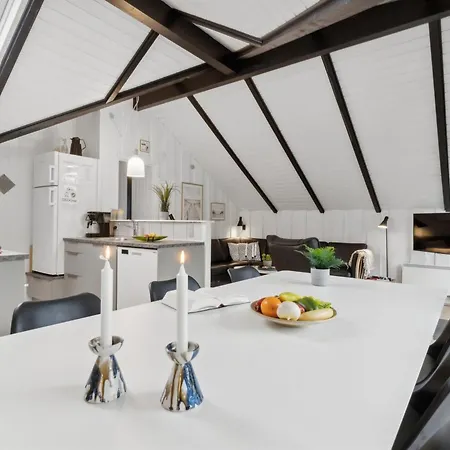 Torbjoern - 1-1km From The Sea By Interhome