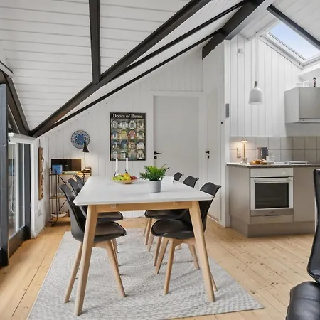 Torbjoern - 1-1km From The Sea By Interhome