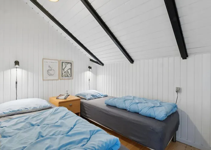 Torbjoern - 1-1km From The Sea By Interhome