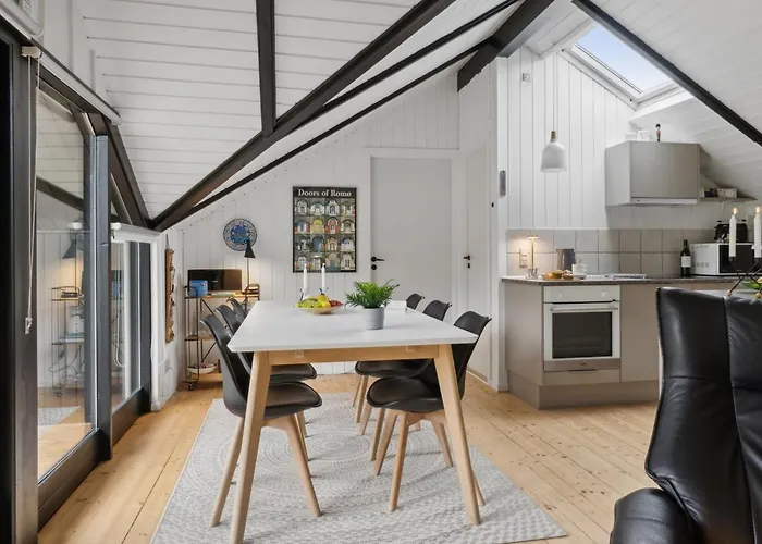 Torbjoern - 1-1km From The Sea By Interhome