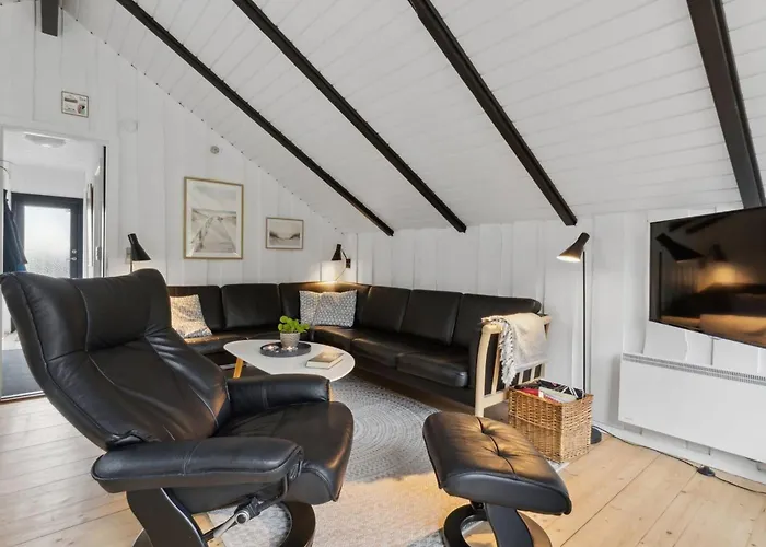 Holiday home Torbjoern - 1-1km From The Sea By Interhome